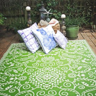 Farbenfrohe Teppiche & Baumwolldecken